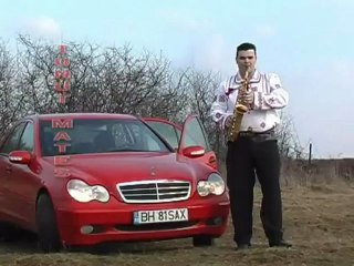 DJ Sebi Sofer pe Mercedes