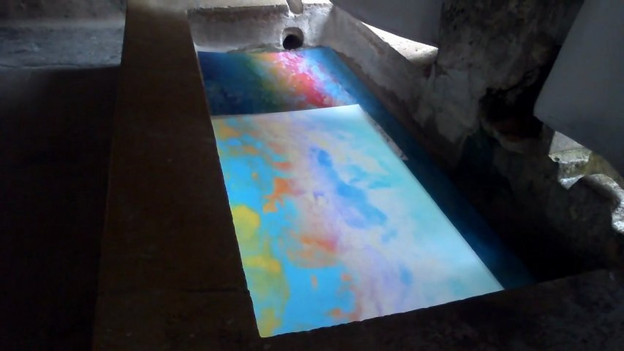 "RAINBOW WATERS" au lavoir de Saint Paul de Vence par Chantal Cavenel