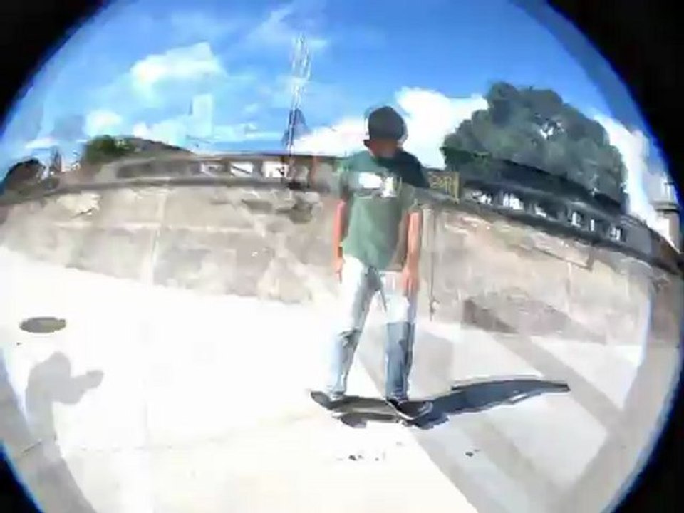 Emanuel Costa - Novembro skate footage 2009