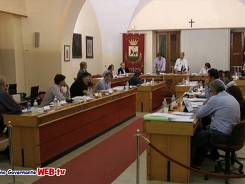 Consiglio comunale 28 settembre 2012 punti 2 e 3 IMU votazione rinvio emendamenti al 19 ottobre
