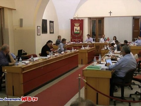 Consiglio comunale 28 settembre 2012 punto 1 spiaggia per cani replica Vasanella