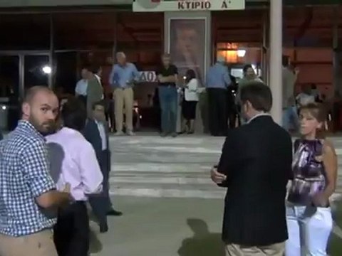 Αποδοκίμασαν τον Σταϊκούρα στη Λαμία