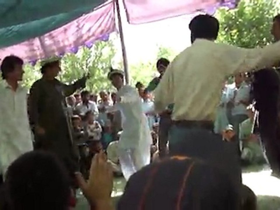 Chitrali group dance
