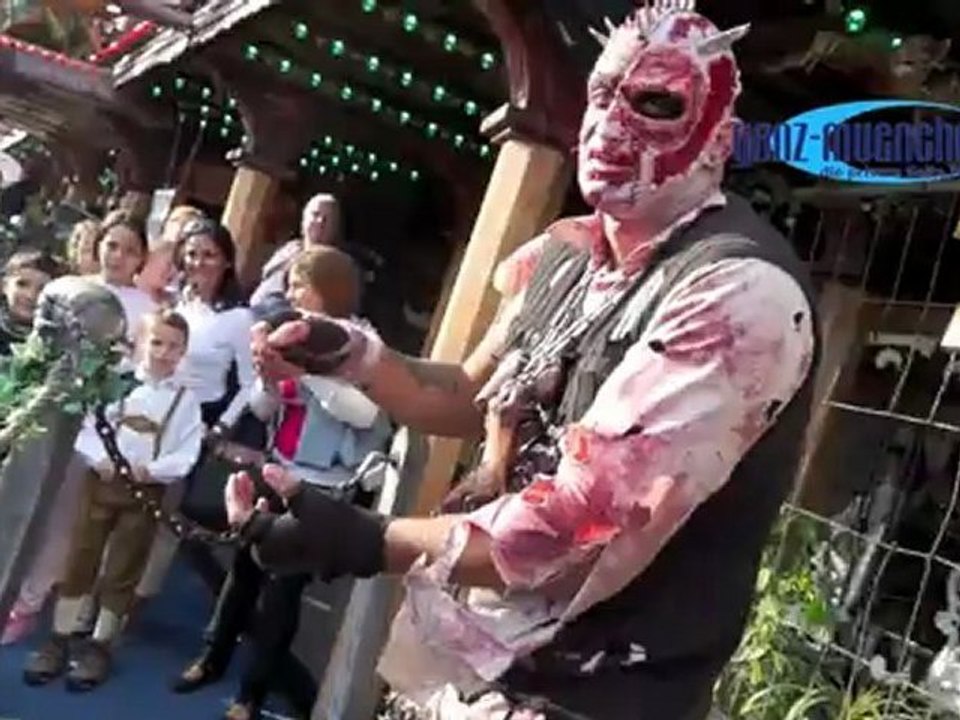 Geisterschloss auf dem oktoberfest 2012 (kunz)