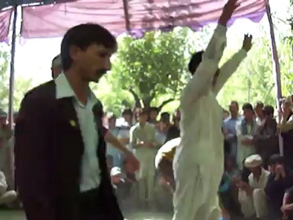 Chitrali dance 5