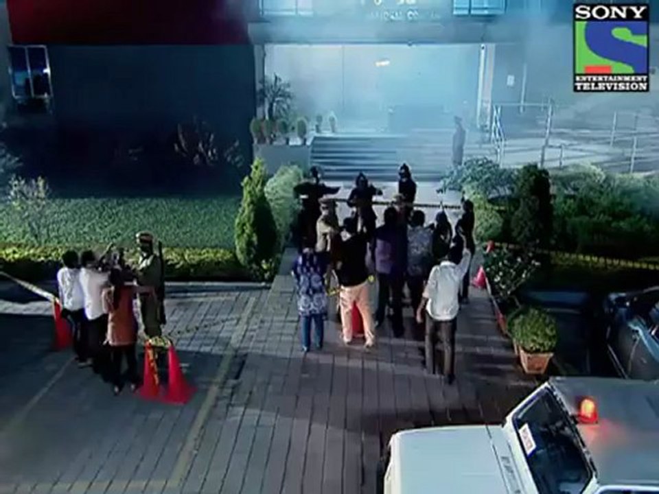 31 - Anoop and Mansi Scenes - LMYAM - Episode 34 - 2nd October 2012