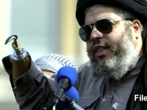 Extradited Muslim cleric flown to U.S.