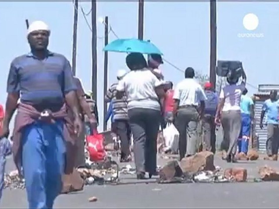 Sacked South Africa miners demand jobs back