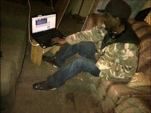 New Beat @DjOgBlackB (produced by DjOg one way blackb Records ENT)