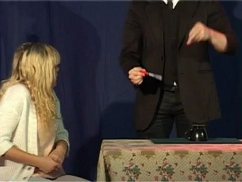 Sleeveless Sleeving by Johan Stahl (DVD) - Magic Trick