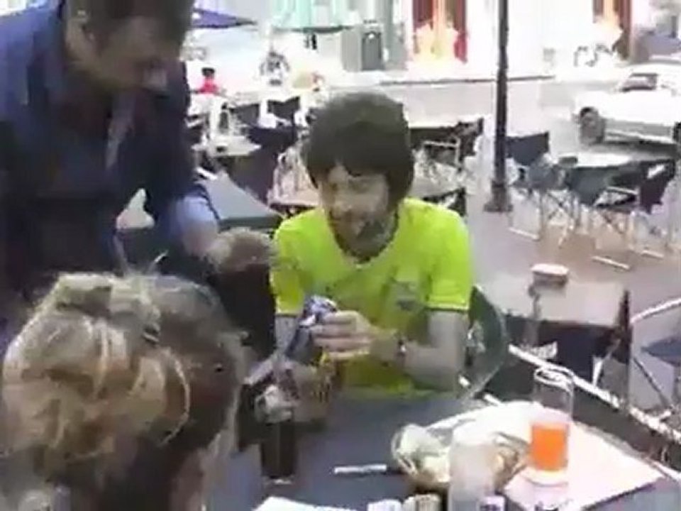 Tango Ultimate Coin (T.U.C) Quarter Dollar with instructional DVD by Tango - Magic Trick