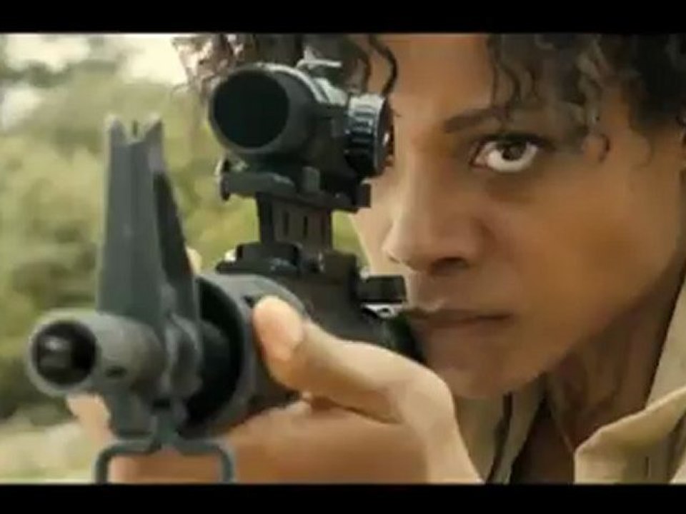 Skyfall Trailer (featuring Adele)
