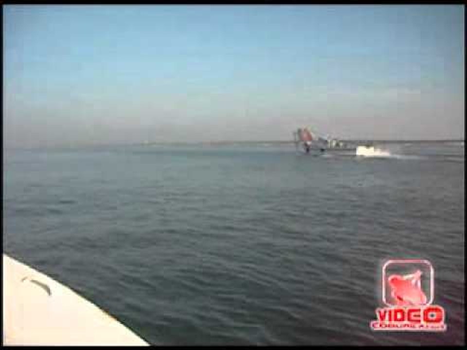 Caserta - Pesca abusiva di cannolicchi, sequestrati 700 chili (live 06.10.12)
