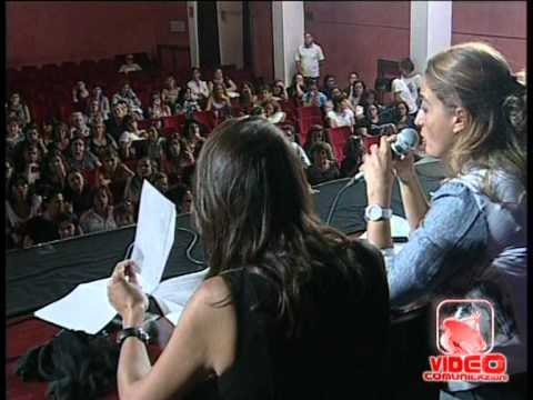 Napoli - Protesta delle mamme su refezione scolastica (05.10.12)