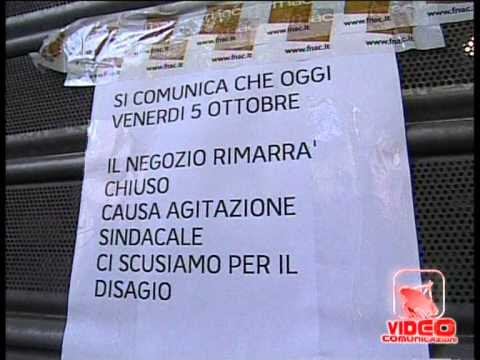 Napoli - Scioperano i dipendenti Fnac (05.10.12)