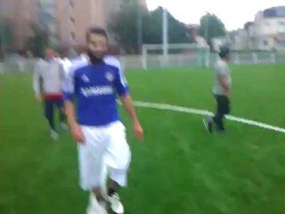 quand un mec s'amuse a dribblé tout le monde