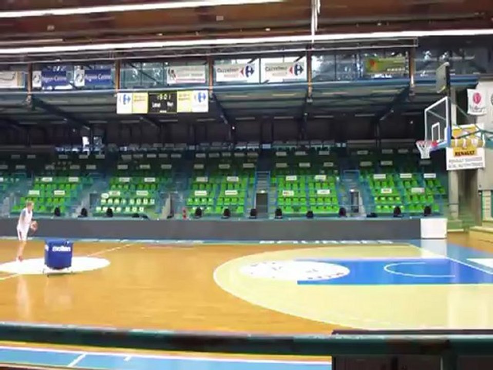 Frida au shoot à l'entraînement