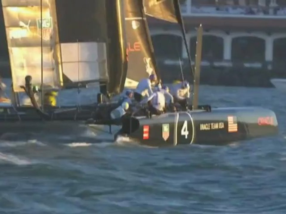 America`s Cup: Spithill kentert und gewinnt