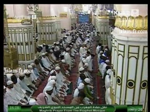 salat-al-maghreb-20121006-madinah