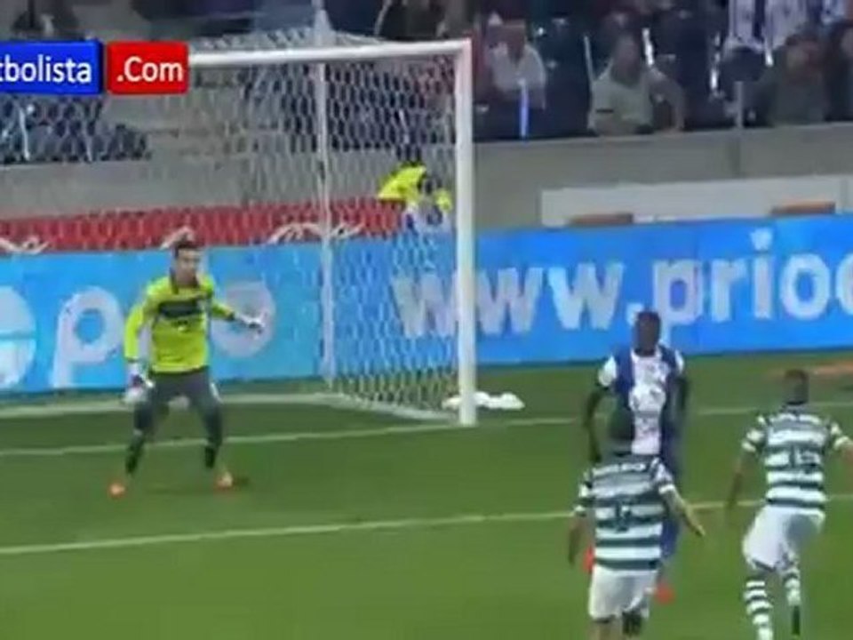 Taconazo de Jackson Martinez