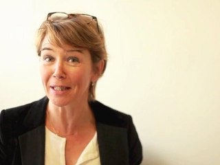 "Hollande a un défaut de communication" - Hélène Jouan décrypte les couacs de com du gouvernement