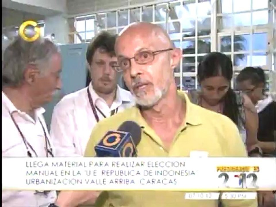 Inexplicable retardo en centro de votación en Caracas