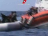 166 мигрантов из Ливии спасли с деревянной лодки