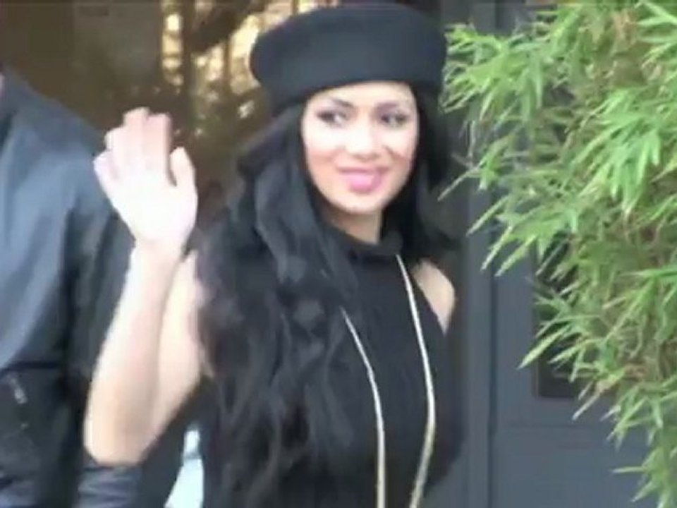 Celebrity Bytes: Nicole Scherzinger Overshadows Cheryl Cole