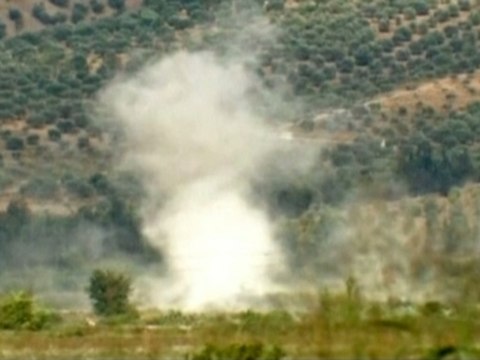 Turkey returns fire after Syria bombing