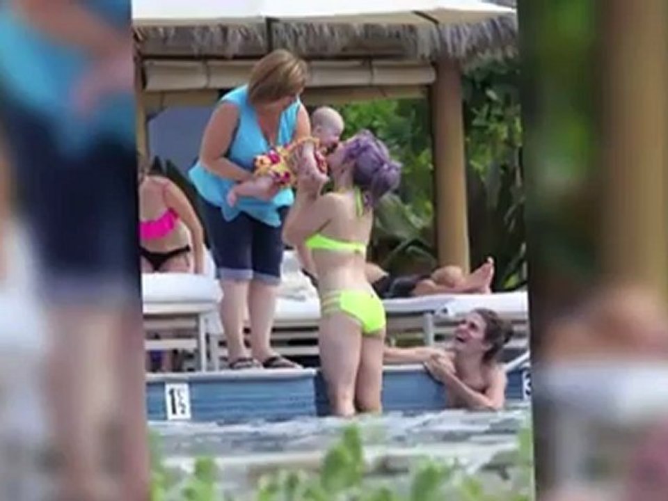 Kelly Osbourne Dons Neon Green Bikini