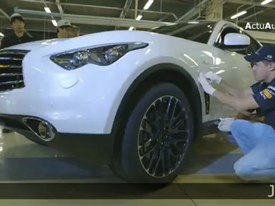 Sebastian Vettel aux petits oignons pour Infiniti - Number 1