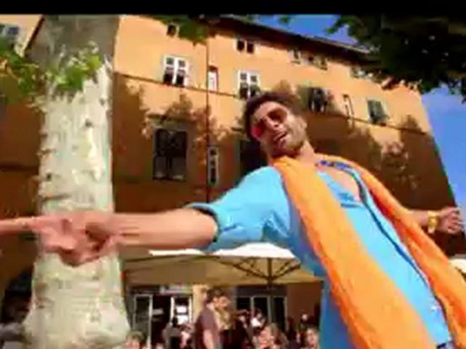 Tu Aasman sa  Ajab Gazabb Love