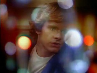 Bosom Buddies 2x03 - The Reunion