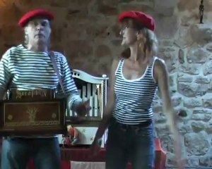 Marielle et Pierrot font chanter les ruelles et danser les bistros