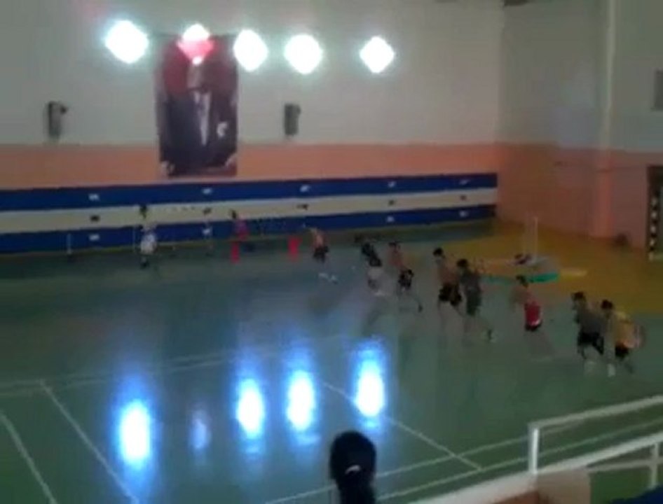 Mersin Üniversitesi Besyo mekik koşusu 2011