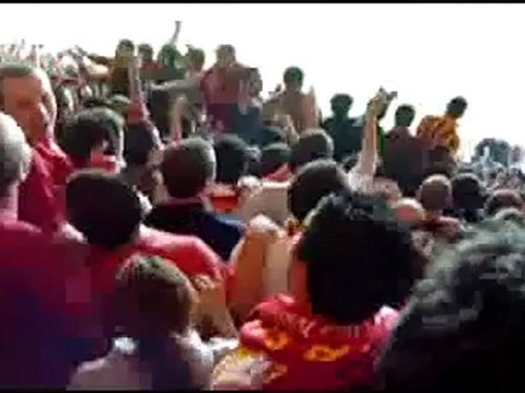 2008-2009 Galatasaray - Trabzonspor Yürüyoruz Biz Bu Yolda