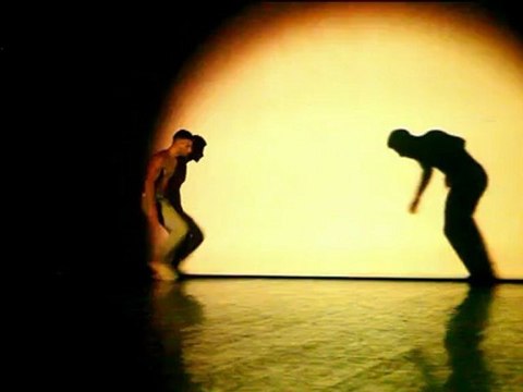 Compagnie Bakhus A l'ombre de Coré festivals : Avignon 2013, Aurillac 2013, Mim'off 2013