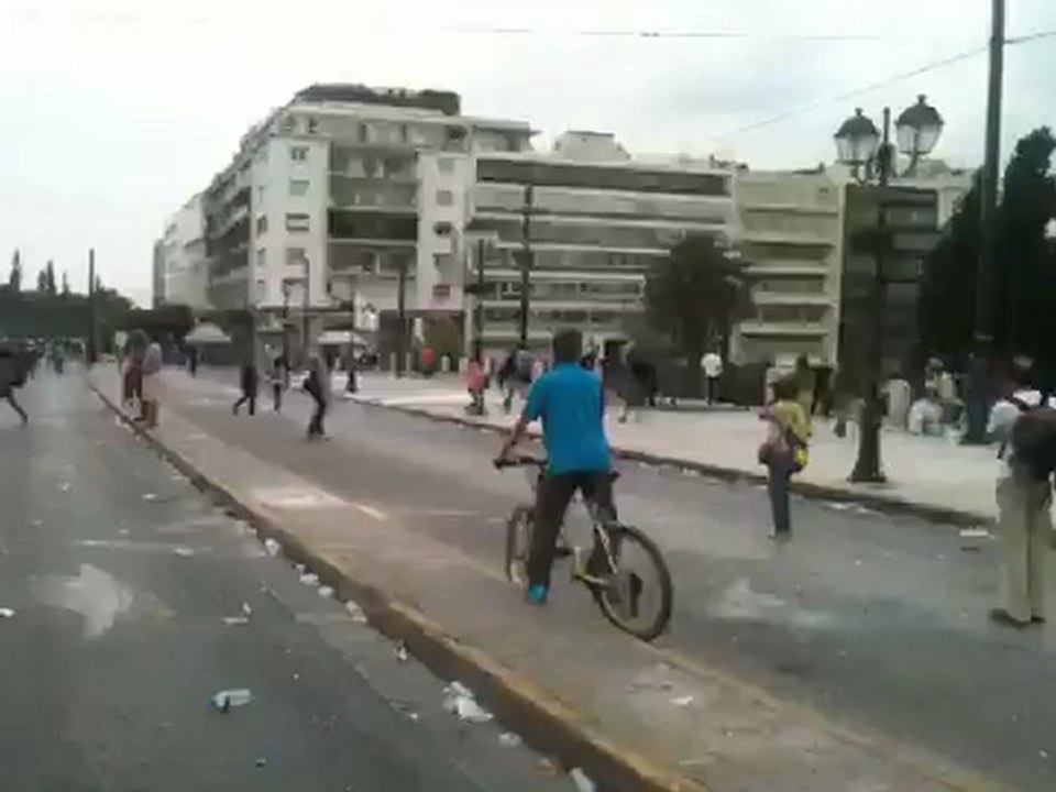 Επιχείρηση ΜΑΤ Σύνταγμα