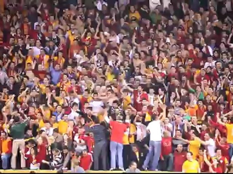 Galatasaray MP - Fenerbahçe Ülker  Fenerbahçe Köpeğine !