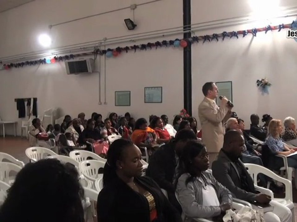 COMBATTRE AVEC LA PAROLE DE DIEU 2 sur 3 - Allan Rich Ministere Centre Partage