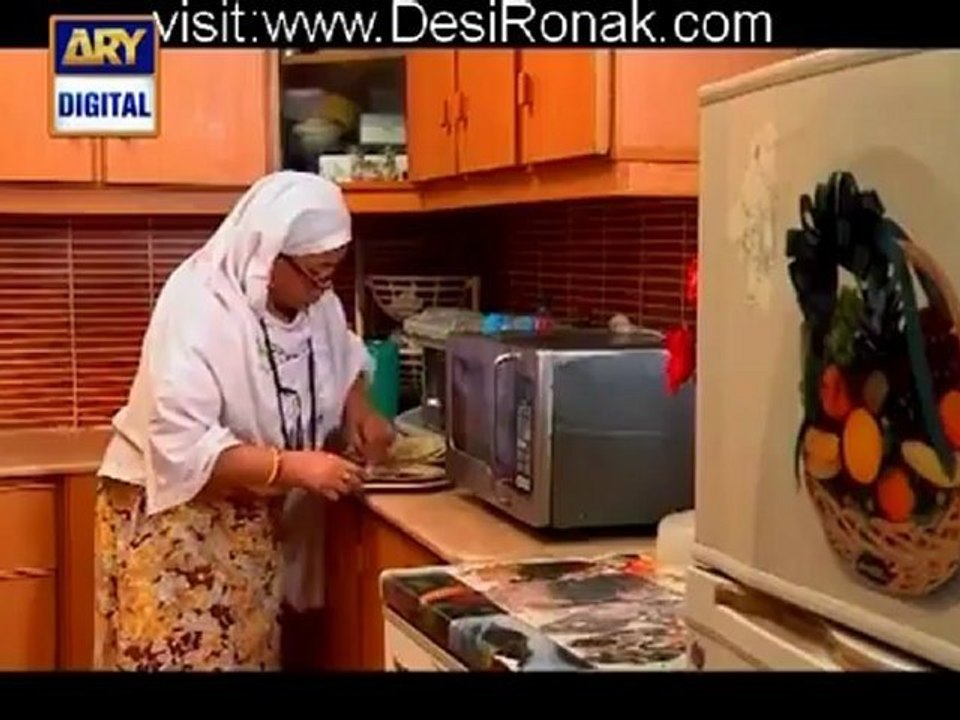 Mehmoodabad Ki Malkain Episode 317 - 9th October 2012 part 2 HQ