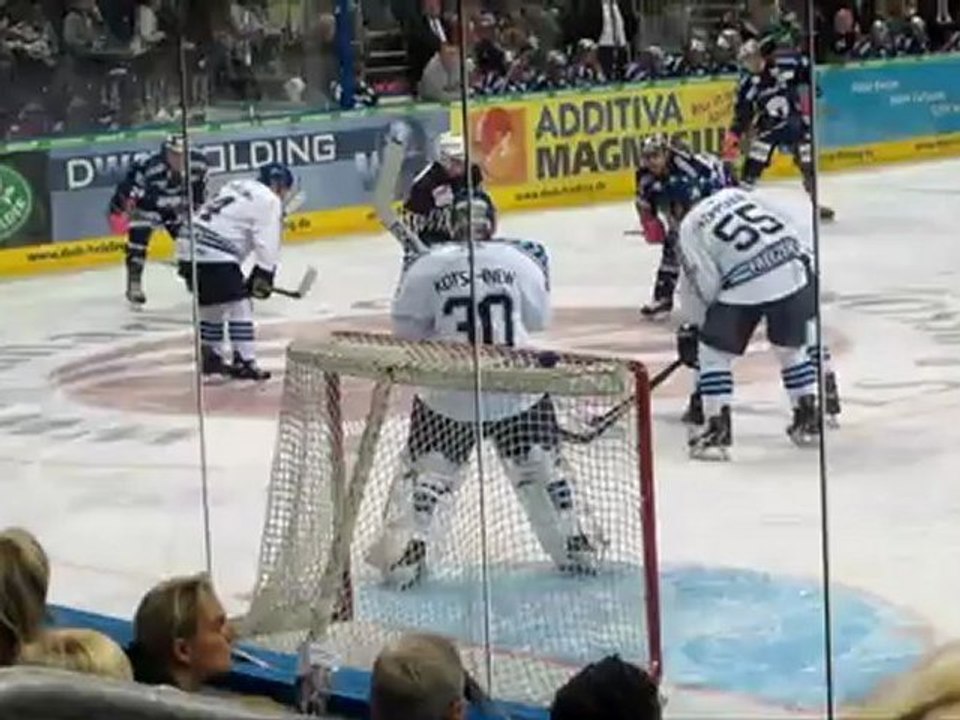 Eisbären Berlin vs Hamburg Freezers 07.10.12