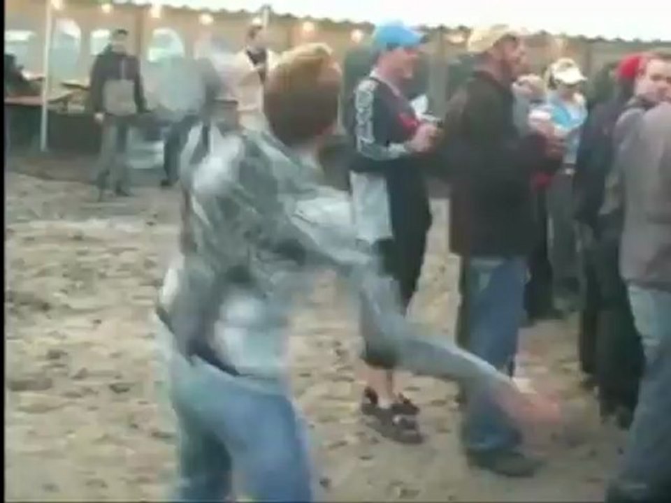 DJ COW HERDER FT. KNIFE FARTY - FARMING FRIENDZ