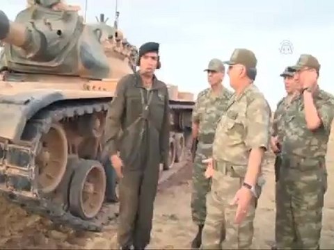 Genelkurmay Başkanı Özel sınırda