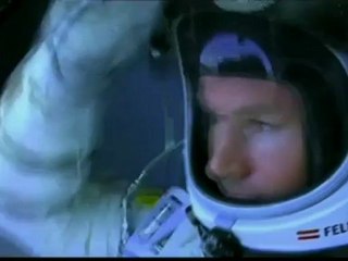 El viento obliga a aplazar el salto estratosférico de Baumgartner
