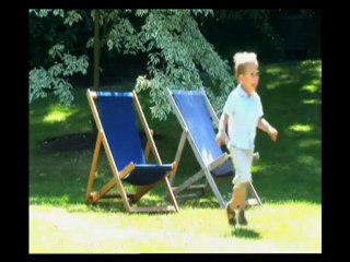 Baby IQ - Mes premiers mots en DVD, distribué par Ciné-Solutions Distribution