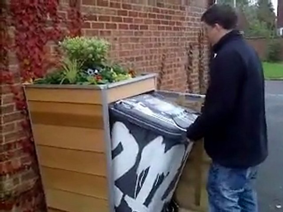 Full Size Wheelie Bin Cover Prototype