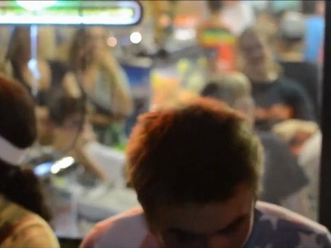 Edward Archbold meurt après un concours d'ingurgitation d'insectes