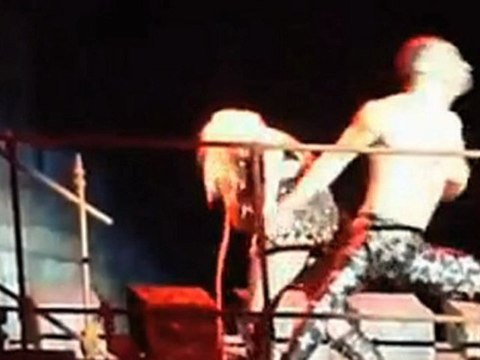 Lady Gaga Goes Bieber Way, Pukes On stage! - Hollywood News [HD]