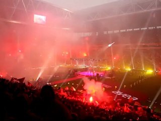 Şampiyonluk Kutlaması  TT Arena Yanıyor - 1